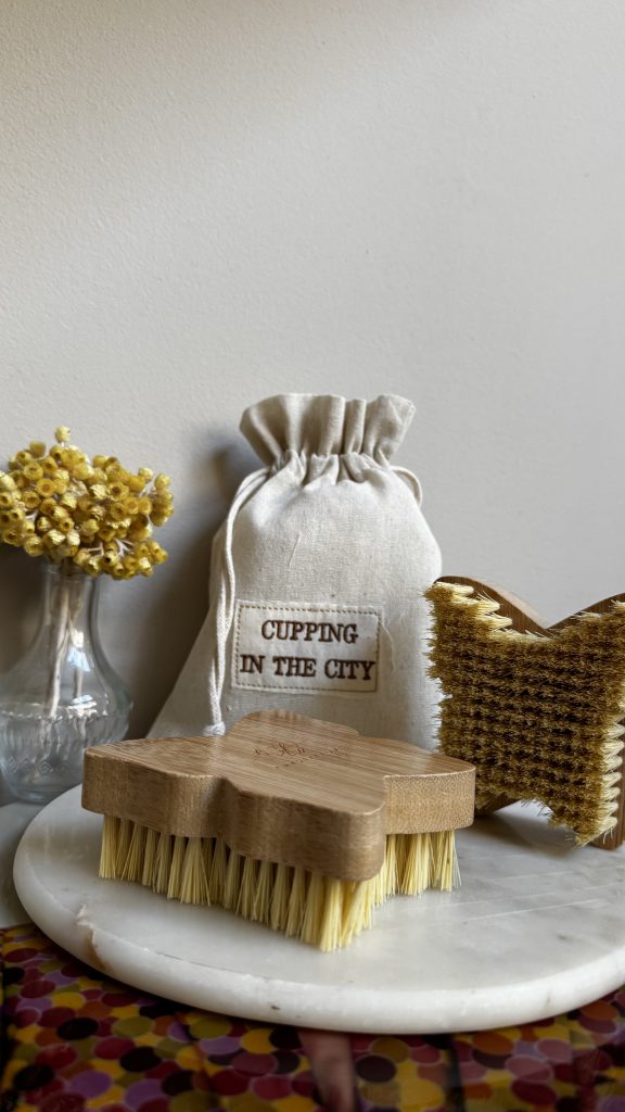 Sculpt, smooth and awaken your skin.